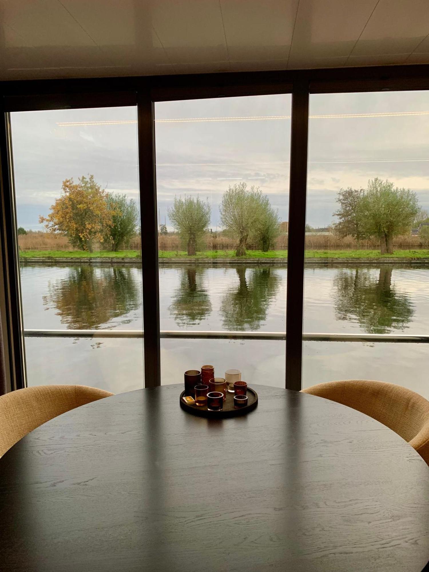 Nederhorst den Berg La Mare Houseboat酒店 外观 照片